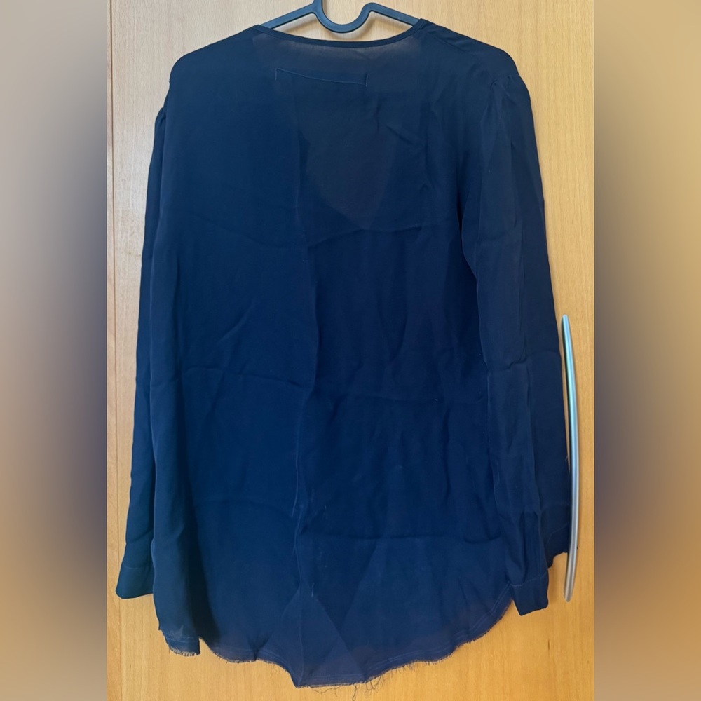Raquel Allegra Navy V-Neck Long Sleeve Blouse - Picture 2 of 4